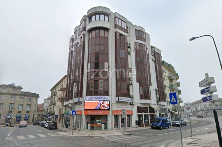 Apartamento T3 para Arrendamento em Viseu Foto 8