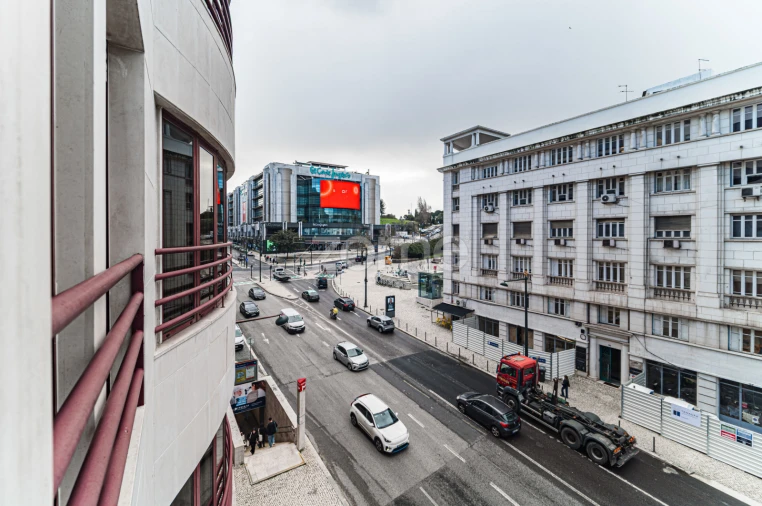 Apartamento T2 para Arrendamento em Avenidas Novas Foto 18