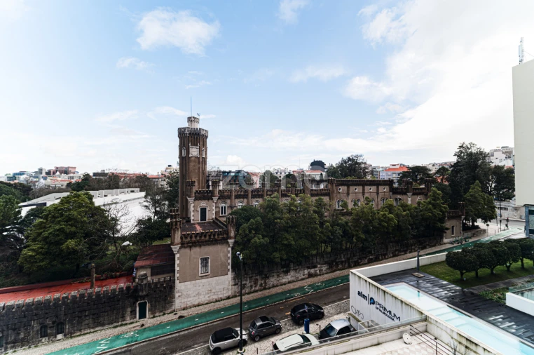 Apartamento T2 para Arrendamento em Avenidas Novas Foto 20