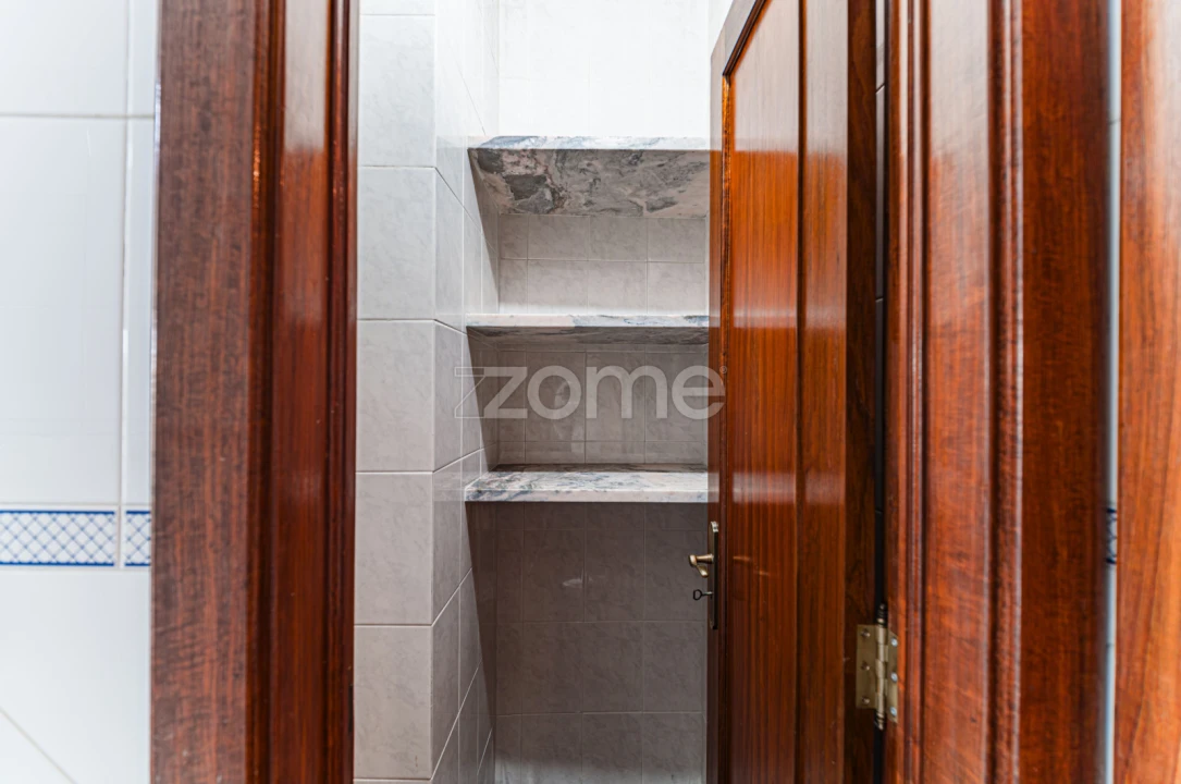 Apartamento T2 para Arrendamento em Avenidas Novas Foto 7