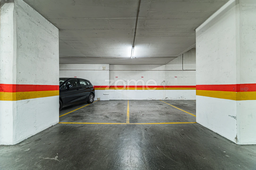 Apartamento T2 para Arrendamento em Avenidas Novas Foto 15