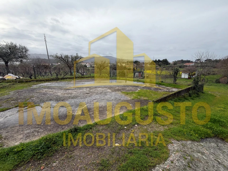 Moradia T3 para Venda em Moimenta da Serra e Vinhó Foto 17