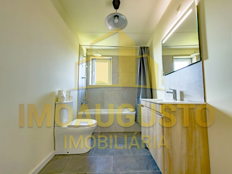 Moradia T3 para Venda em Moimenta da Serra e Vinhó Foto 12