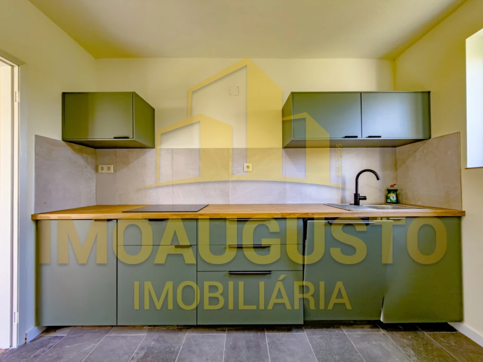 Moradia T3 para Venda em Moimenta da Serra e Vinhó Foto 7