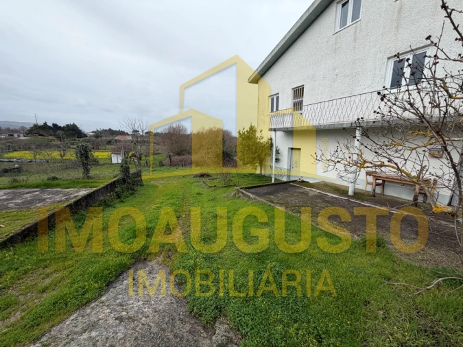 Moradia T3 para Venda em Moimenta da Serra e Vinhó Foto 2