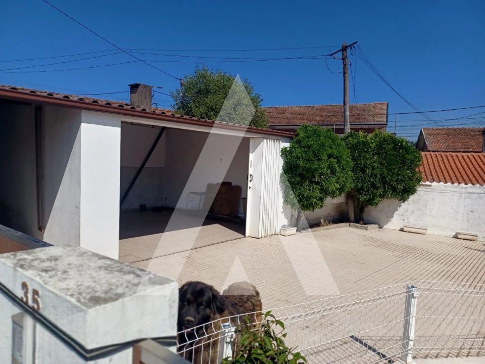 Moradia T4 para Venda em Paredes Foto 3