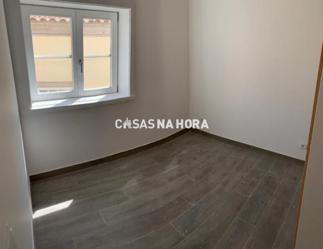 Apartamento T1 para Arrendamento em Viseu Foto 3