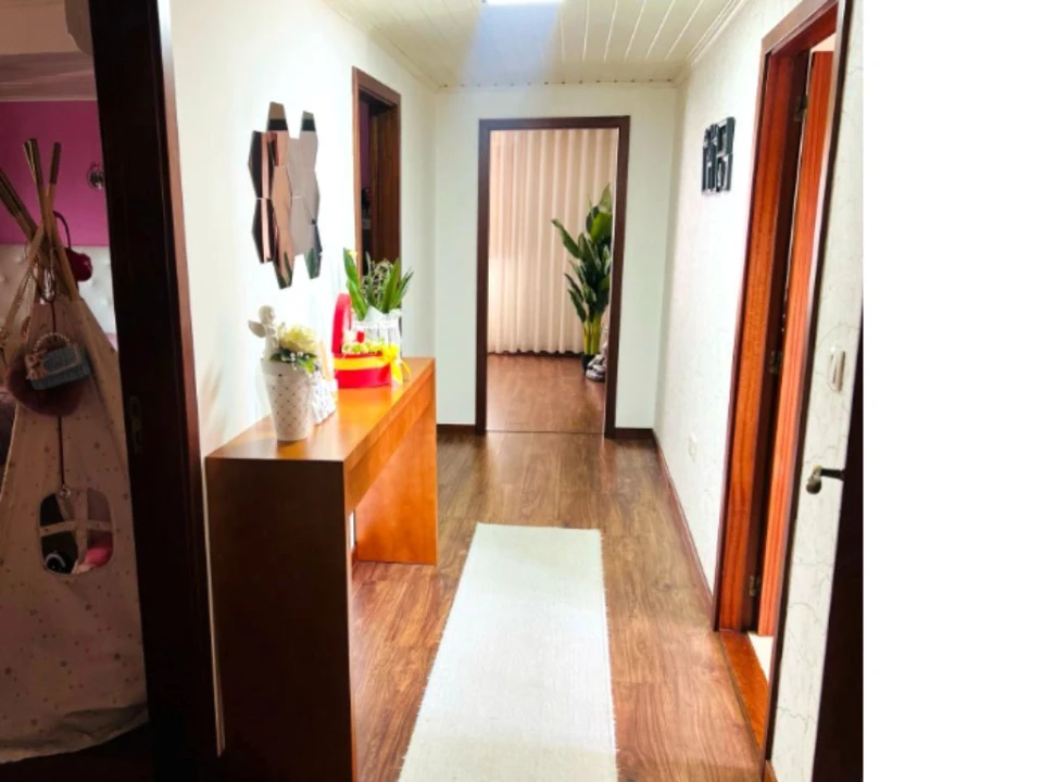 Moradia T3 para Venda em Telões Foto 5