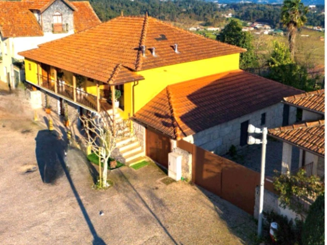 Moradia T3 para Venda em Telões Foto 10