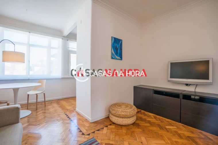 Apartamento T1 para Arrendamento em Estrela Foto 4