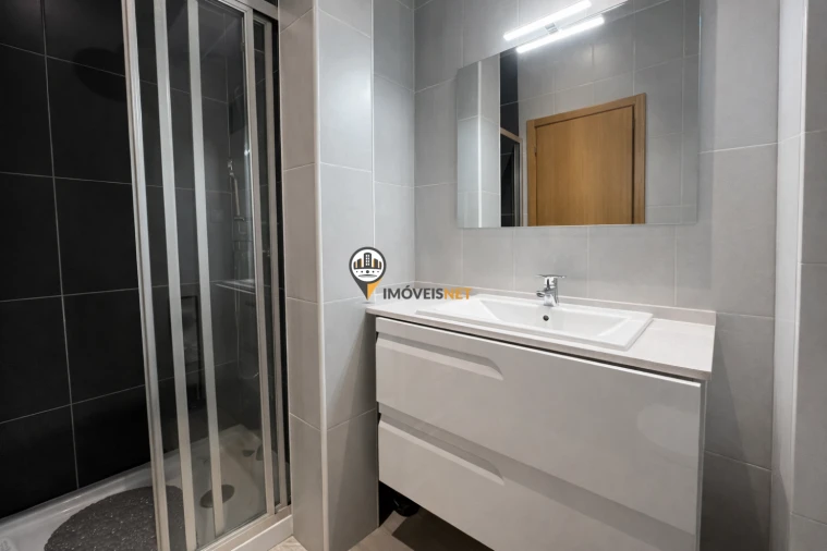 Apartamento T4 para Venda em Castelo Branco Foto 12