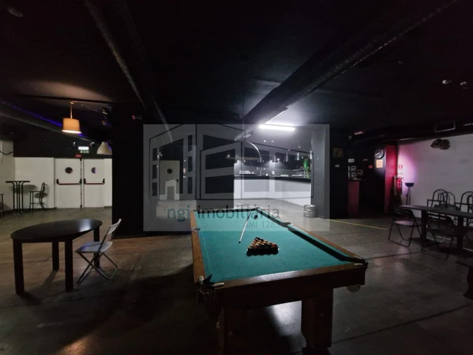 Loja para Venda em Santa Iria de Azoia, São João da Talha e Bobadela Foto 10