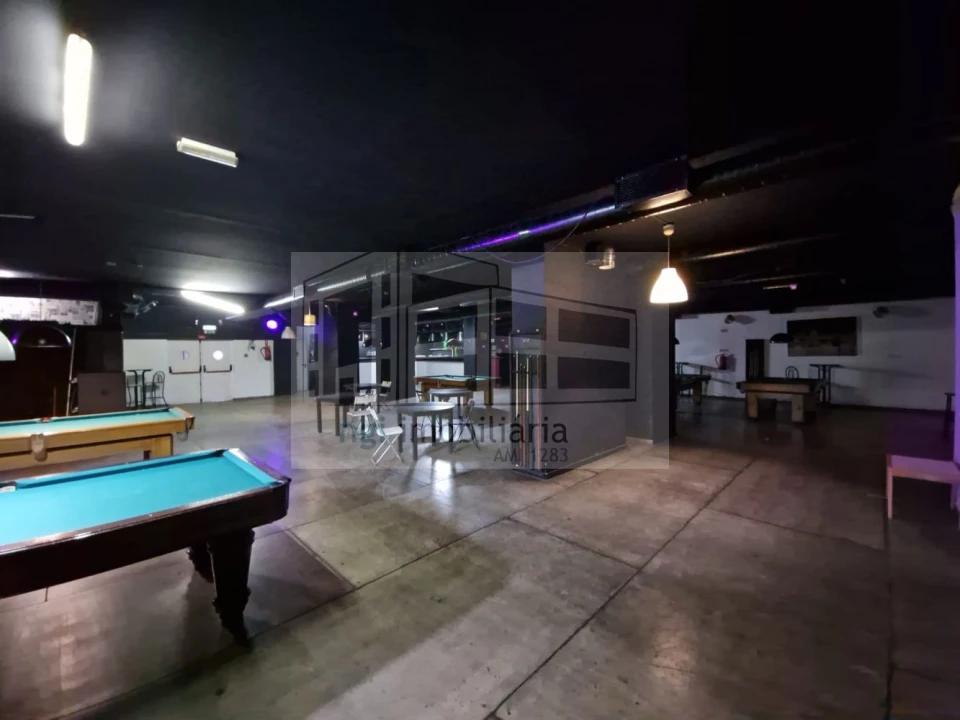 Loja para Venda em Santa Iria de Azoia, São João da Talha e Bobadela Foto 13