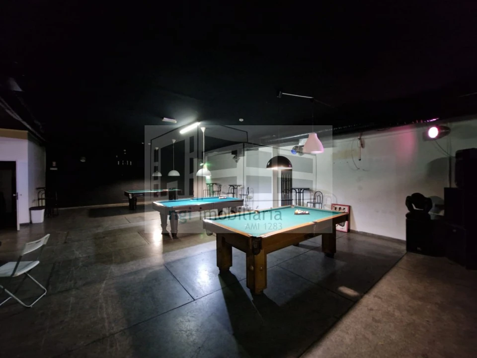 Loja para Venda em Santa Iria de Azoia, São João da Talha e Bobadela Foto 18