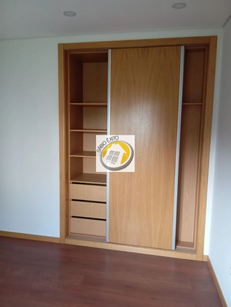 Moradia T3 para Venda em O. Azeméis, Riba-Ul, Ul, Macinhata Seixa, Madail Foto 9