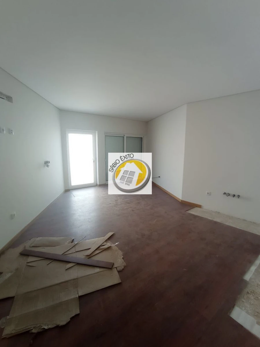 Moradia T3 para Venda em O. Azeméis, Riba-Ul, Ul, Macinhata Seixa, Madail Foto 14