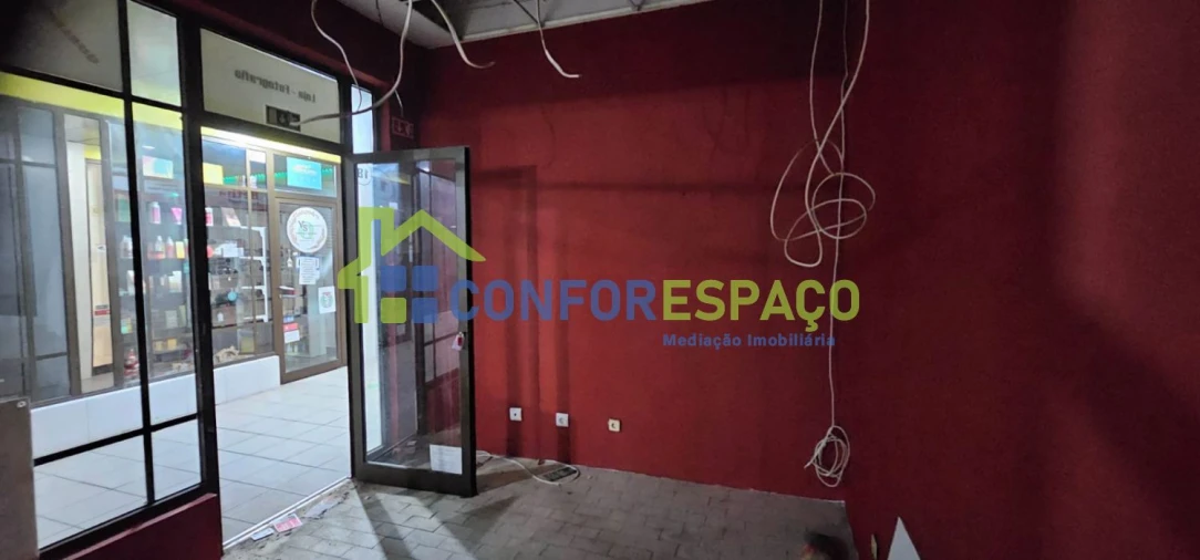 Loja para Arrendamento em Castelo Branco Foto 1