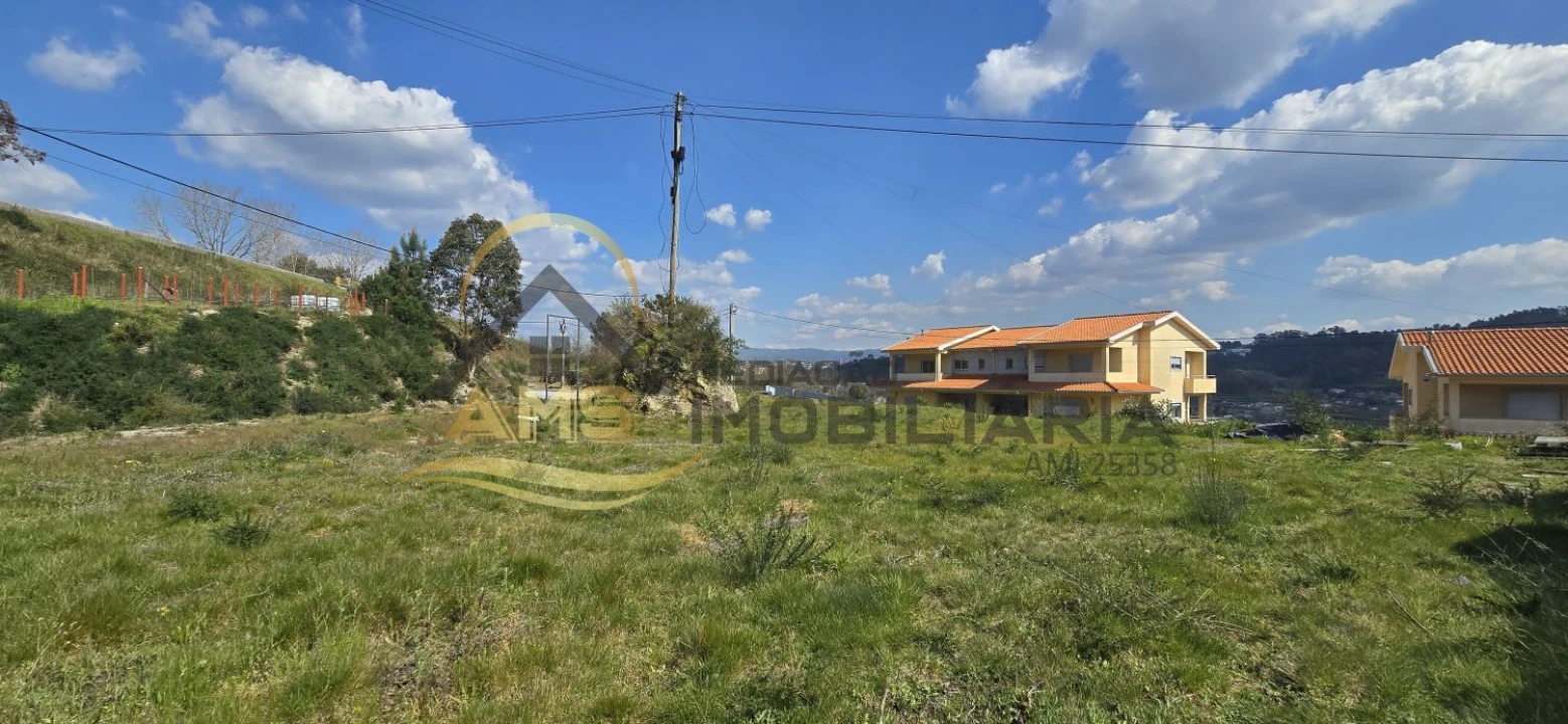 Terreno para Venda em Golães Foto 16