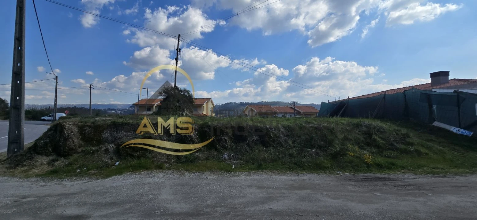 Terreno para Venda em Golães Foto 15