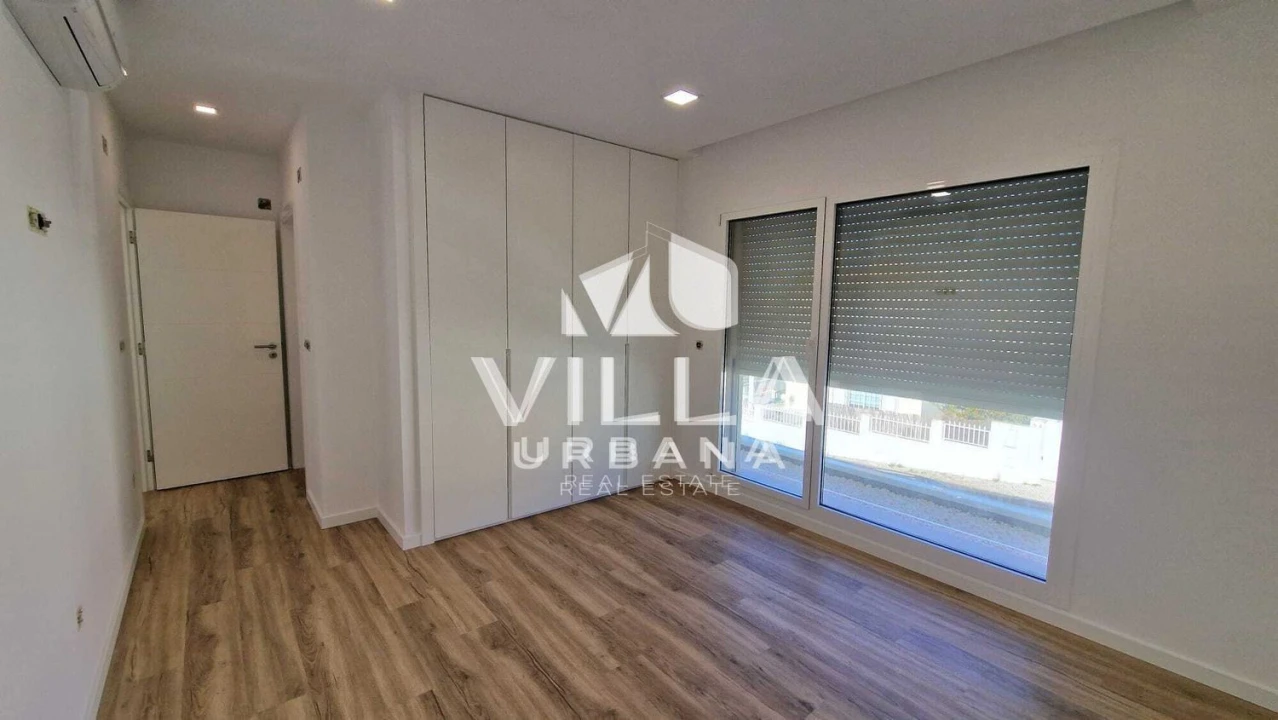 Moradia T4 para Venda em Charneca de Caparica e Sobreda Foto 13