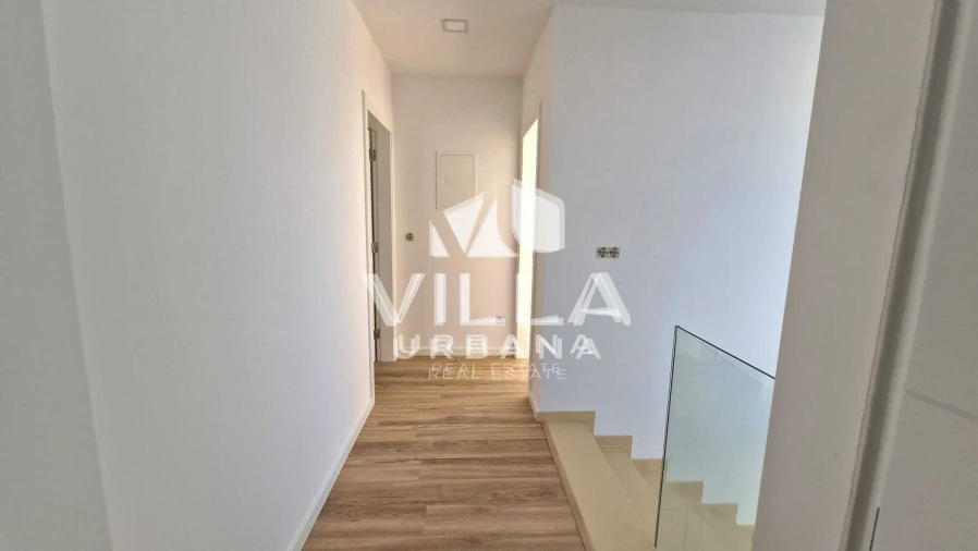 Moradia T4 para Venda em Charneca de Caparica e Sobreda Foto 16