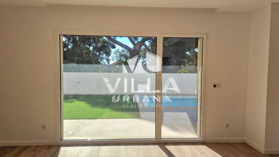 Moradia T4 para Venda em Charneca de Caparica e Sobreda Foto 35