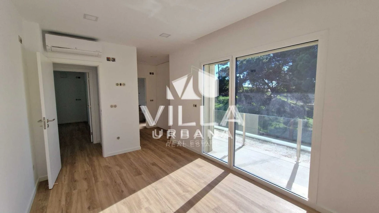 Moradia T4 para Venda em Charneca de Caparica e Sobreda Foto 15