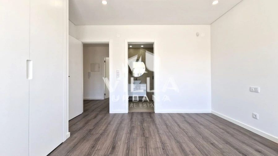 Moradia T4 para Venda em Fernao Ferro Foto 21