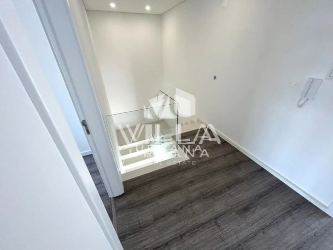 Moradia T4 para Venda em Fernao Ferro Foto 9