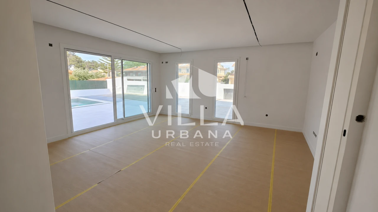 Moradia T4 para Venda em Charneca de Caparica e Sobreda Foto 7