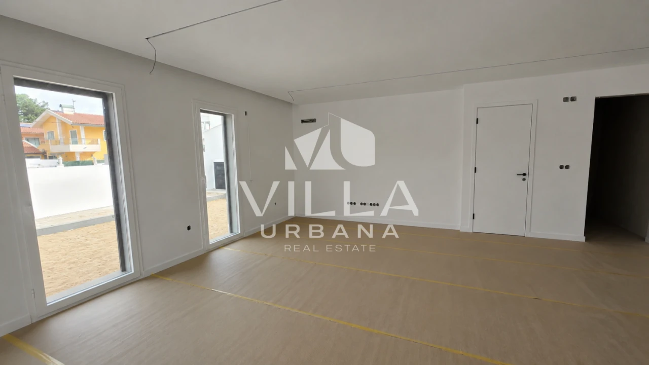 Moradia T4 para Venda em Charneca de Caparica e Sobreda Foto 5