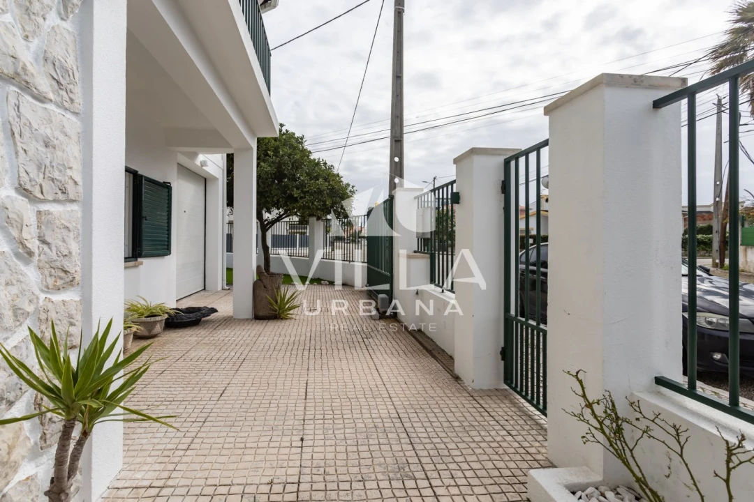 Moradia T3 para Venda em Amora Foto 5