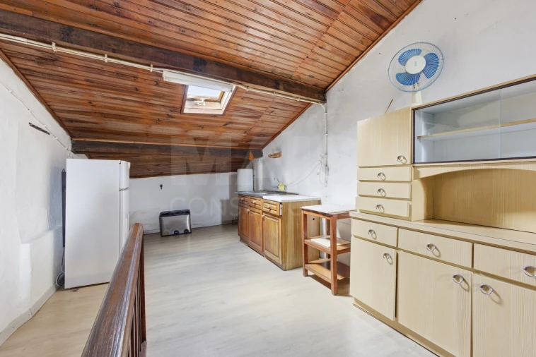 Moradia T1 para Venda em São João Baptista e Santa Maria dos Olivais Foto 6