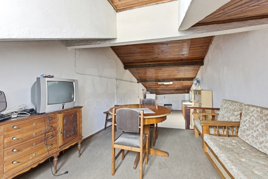 Moradia T1 para Venda em São João Baptista e Santa Maria dos Olivais Foto 8