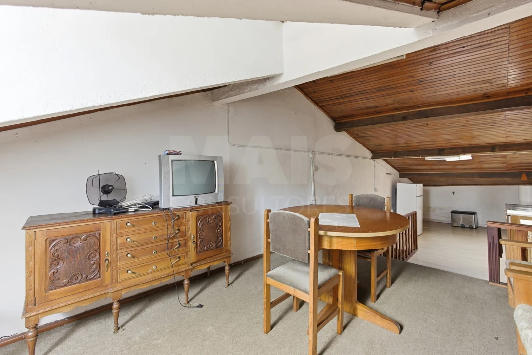 Moradia T1 para Venda em São João Baptista e Santa Maria dos Olivais Foto 7