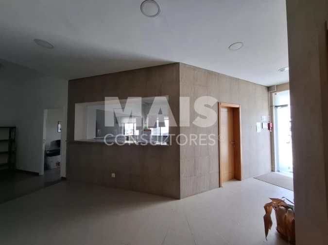 Prédio para Venda em Alto do Seixalinho, Santo André e Verderena Foto 3