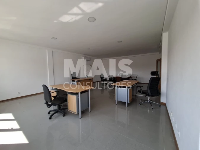 Prédio para Venda em Alto do Seixalinho, Santo André e Verderena Foto 6