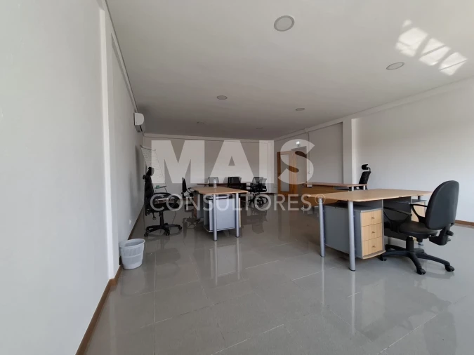 Prédio para Venda em Alto do Seixalinho, Santo André e Verderena Foto 12