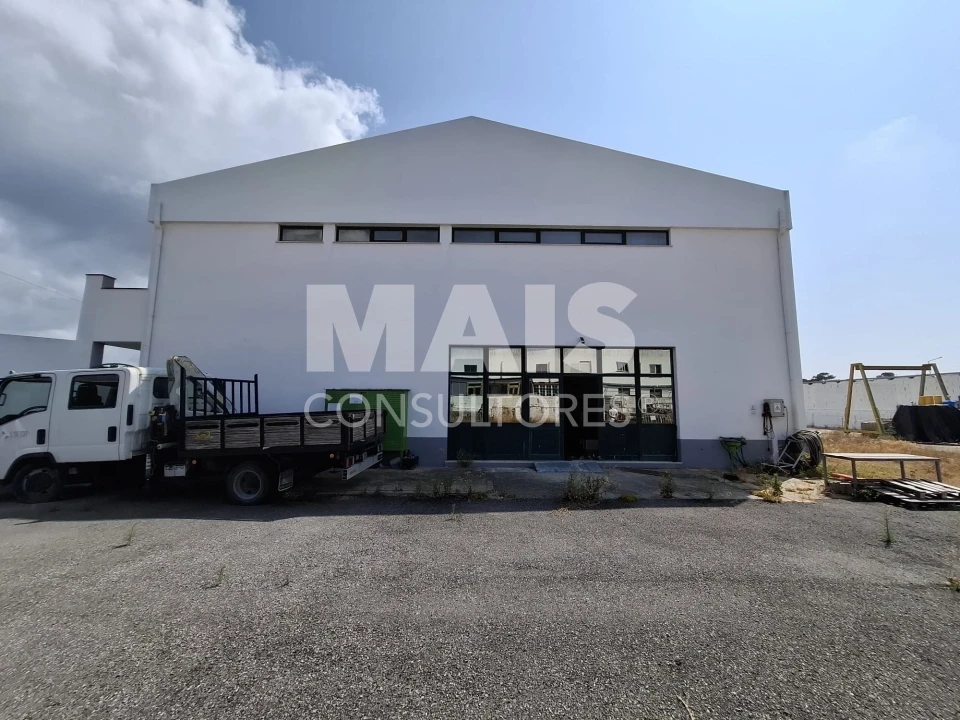 Prédio para Venda em Alto do Seixalinho, Santo André e Verderena Foto 1