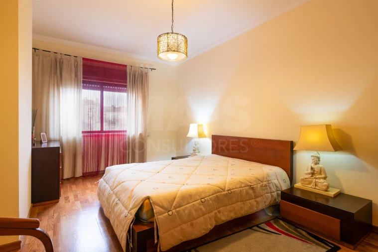 Apartamento T1 para Venda em Benfica Foto 6