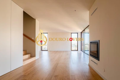 Apartamento T4 para Venda em Santa Marinha e São Pedro da Afurada