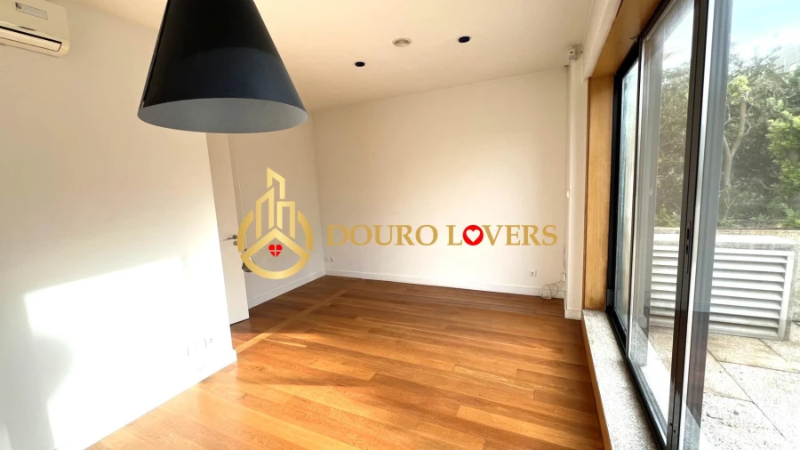 Escritório para Arrendamento em Matosinhos e Leça da Palmeira Foto 17