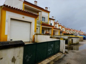 Moradia T3 para Venda em Pedreiras