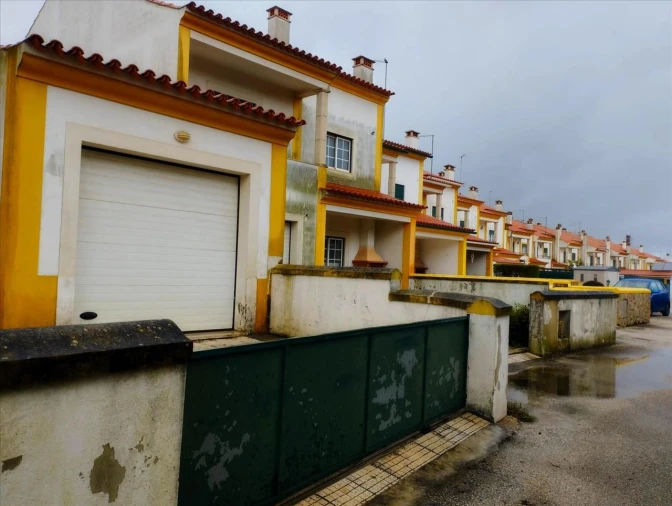 Moradia T3 para Venda em Pedreiras Foto 5