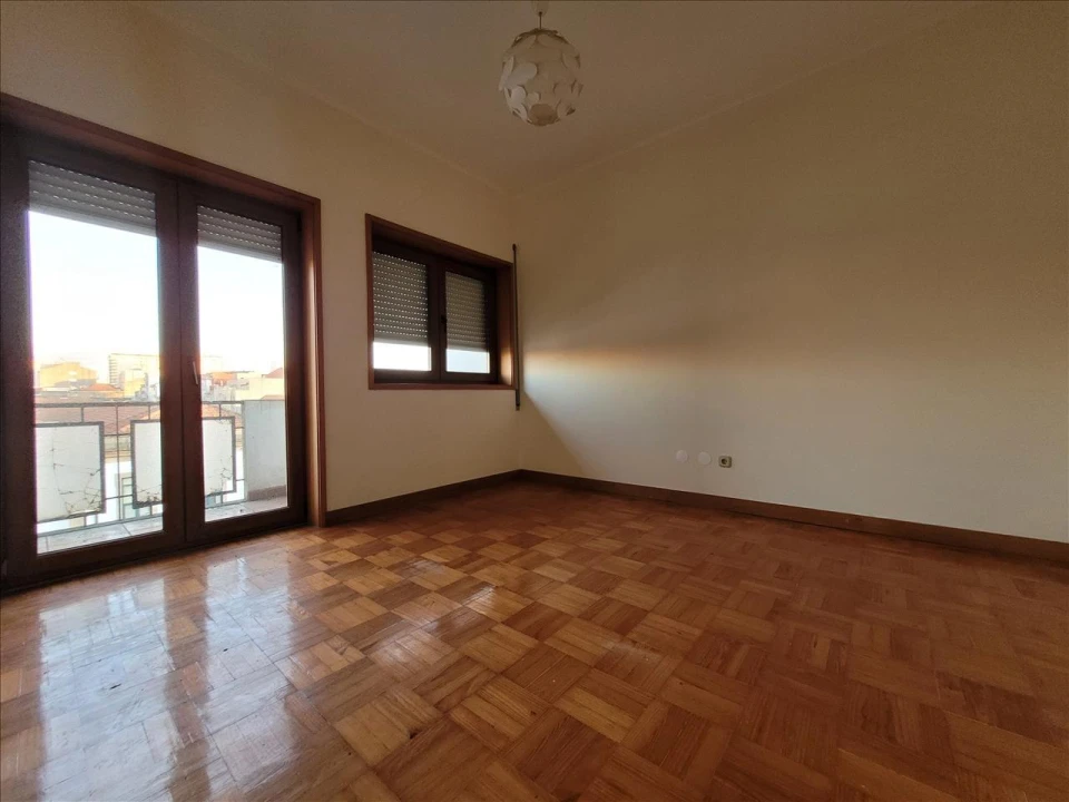 Apartamento T2 para Venda em Cedofeita, Santo Ildefonso, Sé, Miragaia, São Nicolau e Vitória Foto 10