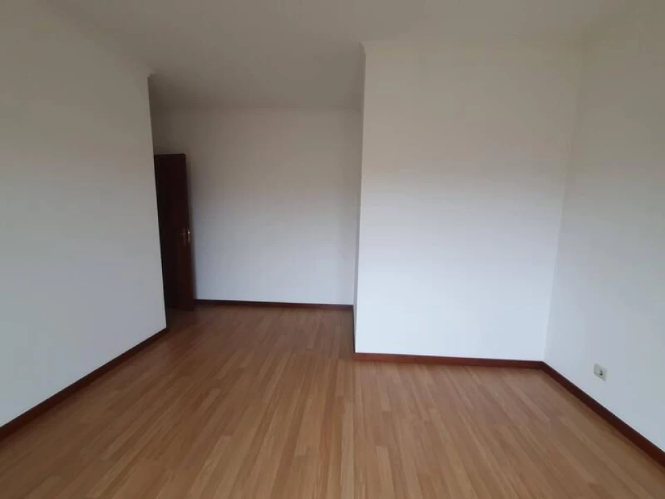 Apartamento T3 para Venda em Paço de Sousa Foto 10