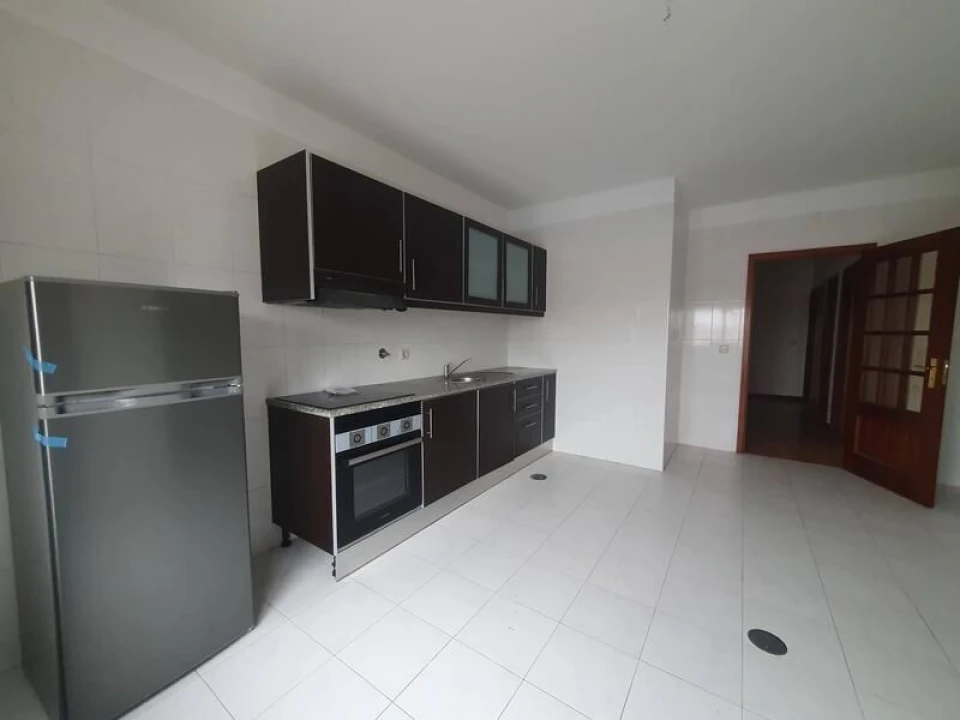 Apartamento T3 para Venda em Paço de Sousa Foto 15