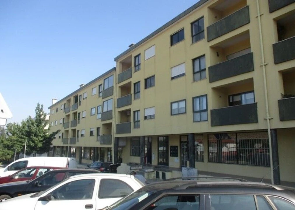 Apartamento T3 para Venda em Paço de Sousa Foto 1