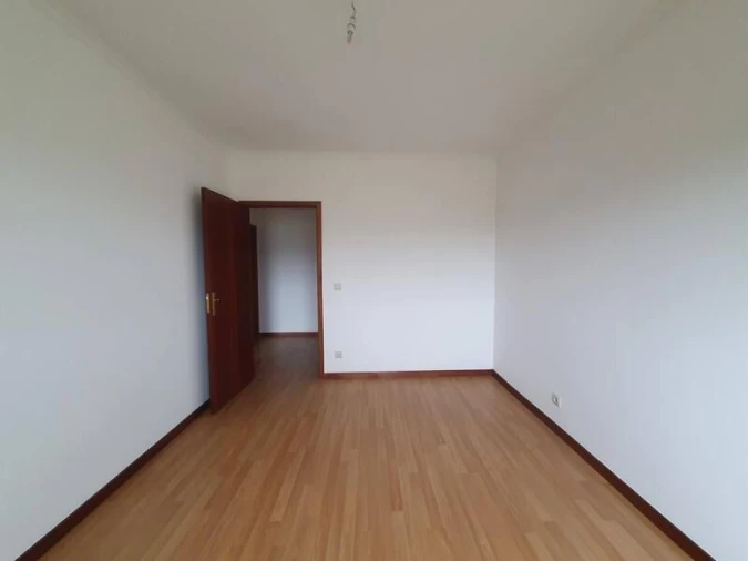 Apartamento T3 para Venda em Paço de Sousa Foto 6