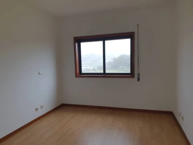 Apartamento T3 para Venda em Paço de Sousa Foto 8